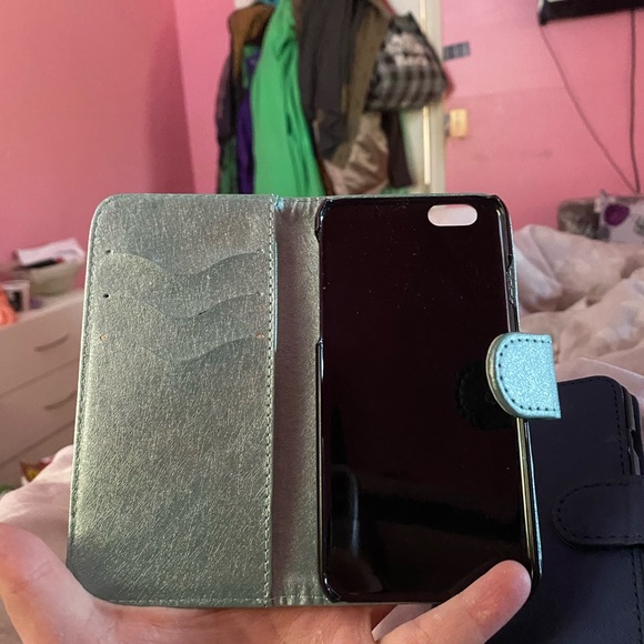 Iphone 6 - Picture 3 of 3